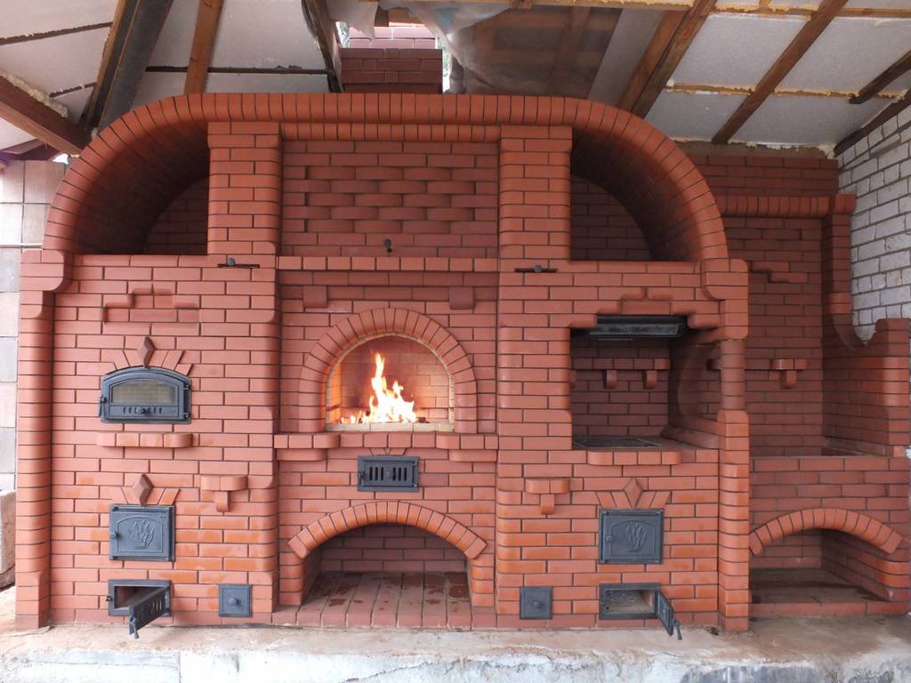 Кирпич печной радиальный сколотый LODE Janka, 189х120х65, красный — Кирпич