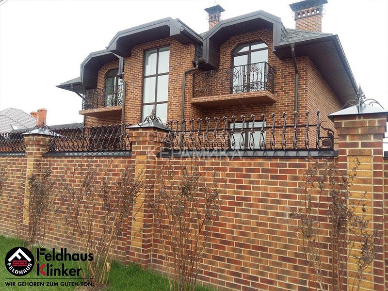 Клинкерный кирпич Feldhaus Klinker K328NF90 Carmesi multi vacsu — Кирпич