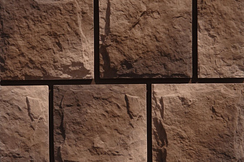 Рядовая плитка Leonardo Stone Капри 340 с расшивкой 1,5 см — Grandline